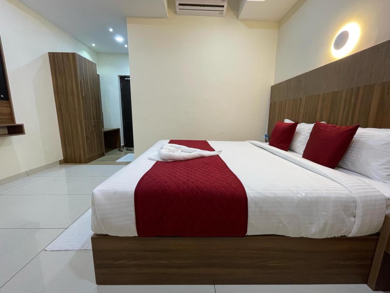 Hotel Deepakam Inn Palakkad Exterior foto