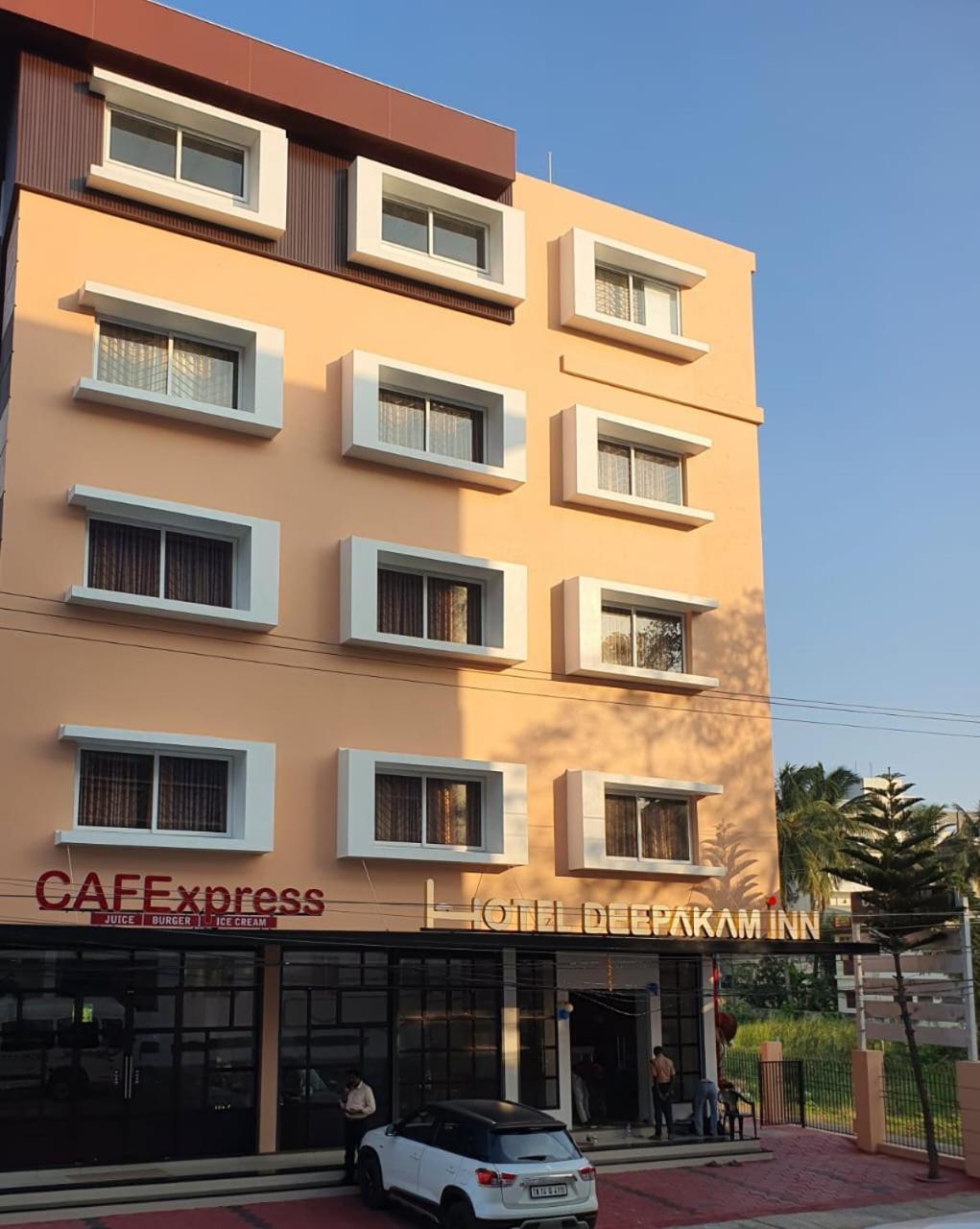 Hotel Deepakam Inn Palakkad Exterior foto